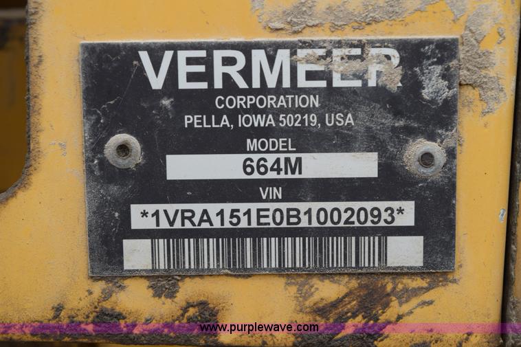 image for item H5072 2011 Vermeer 664 round baler