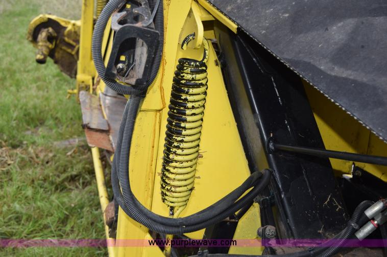 image for item H5077 2008 John Deere 678 forage head