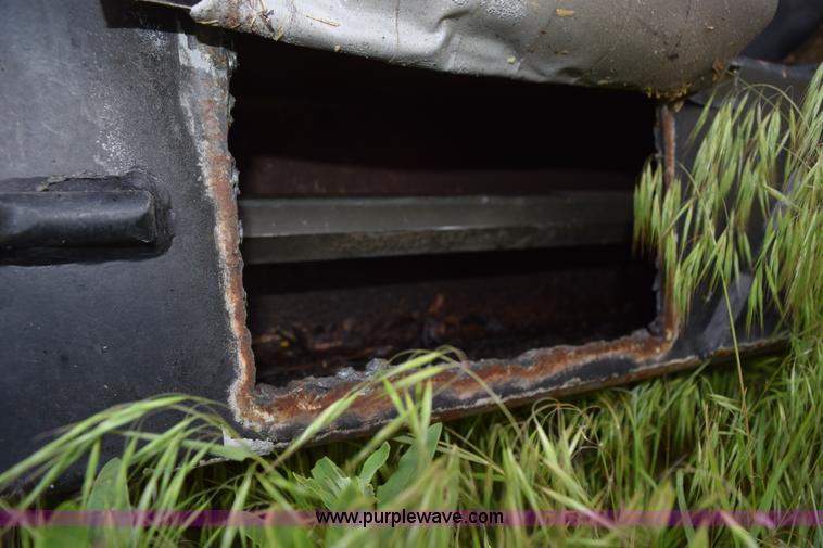 image for item H5077 2008 John Deere 678 forage head