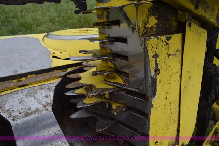 image for item H5077 2008 John Deere 678 forage head