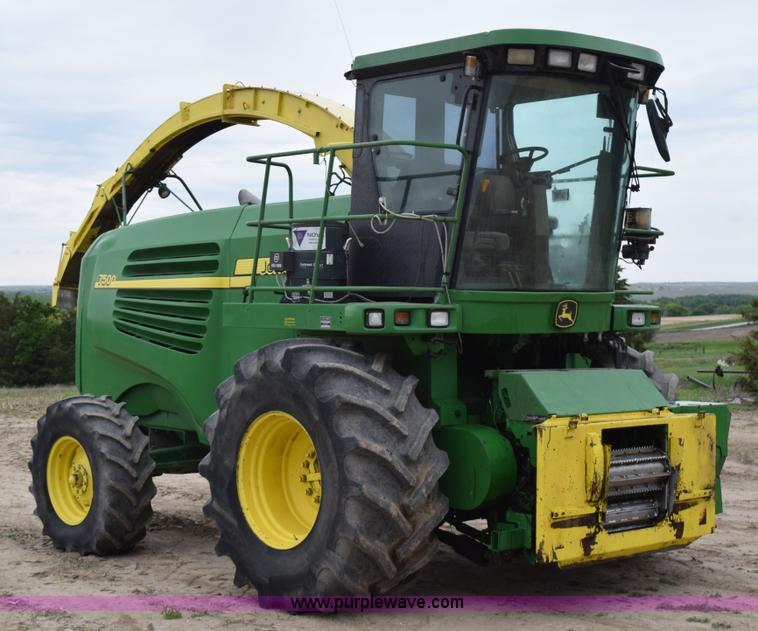image for item H5078 2003 John Deere 7500 forage harvester
