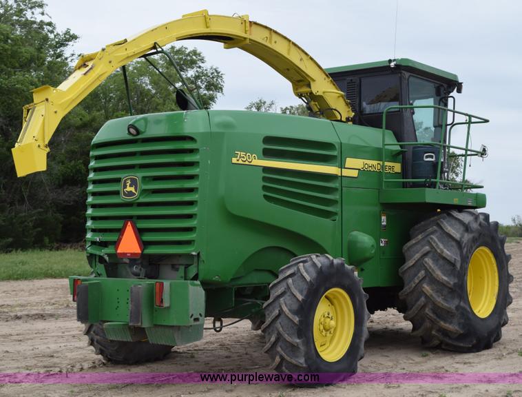 image for item H5078 2003 John Deere 7500 forage harvester