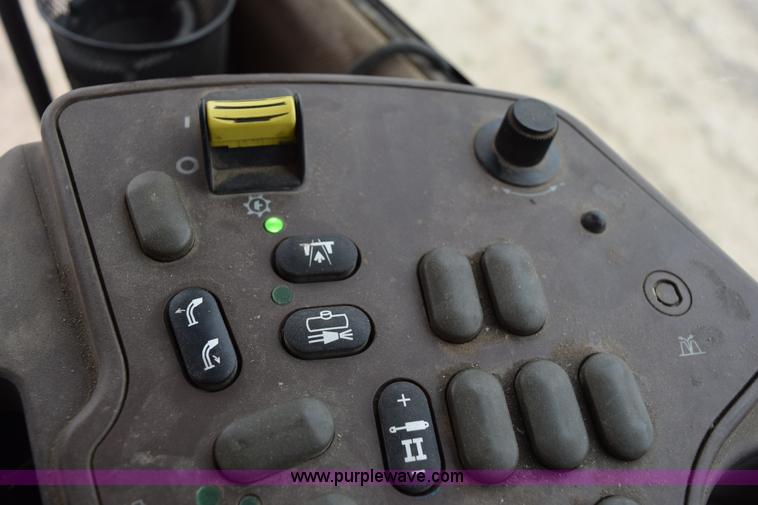 image for item H5078 2003 John Deere 7500 forage harvester