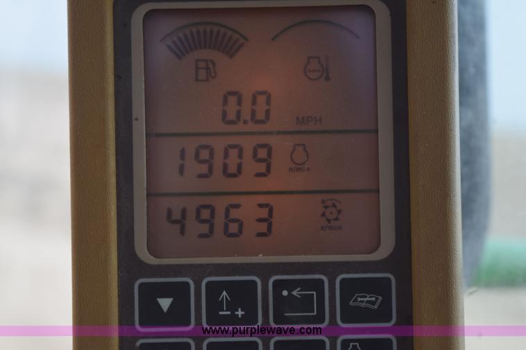 image for item H5078 2003 John Deere 7500 forage harvester