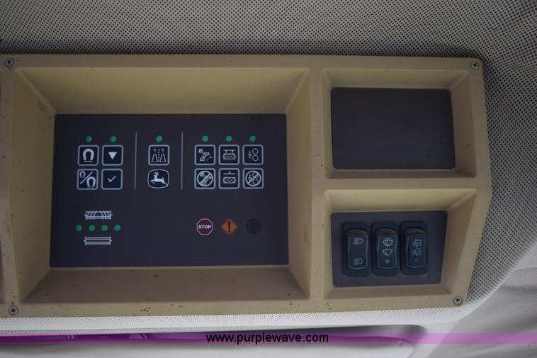 image for item H5078 2003 John Deere 7500 forage harvester