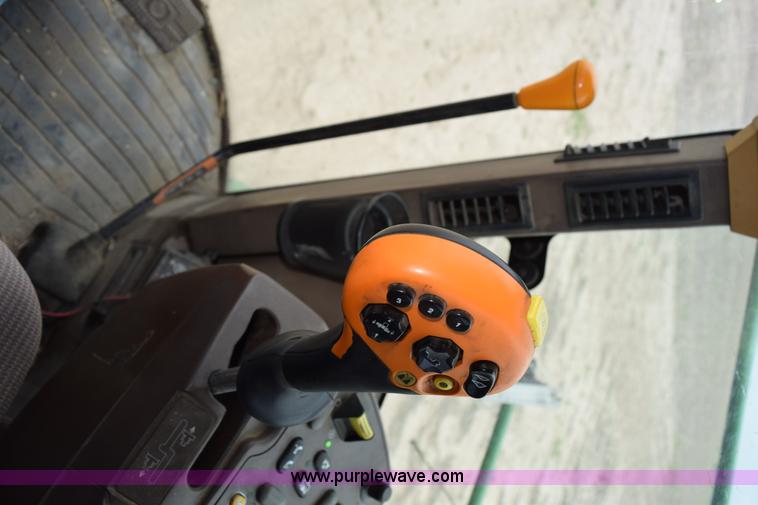 image for item H5078 2003 John Deere 7500 forage harvester