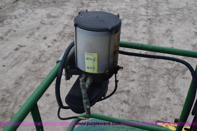 image for item H5078 2003 John Deere 7500 forage harvester