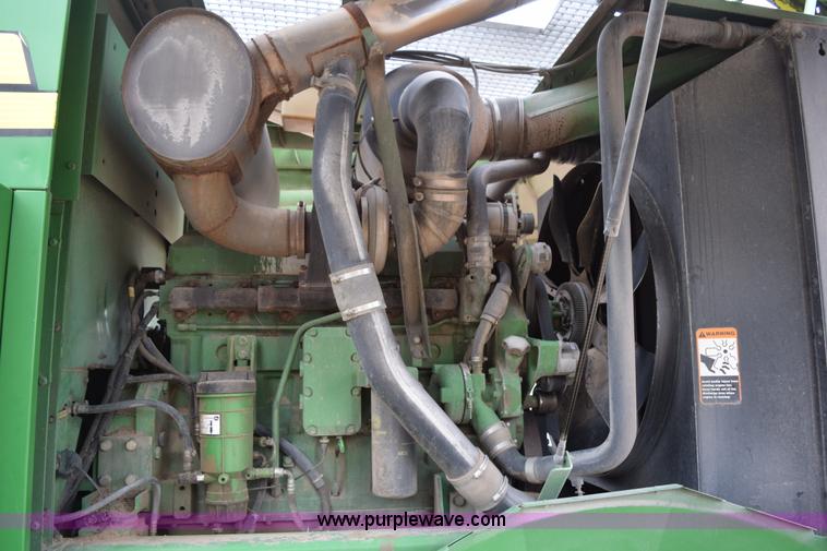 image for item H5078 2003 John Deere 7500 forage harvester