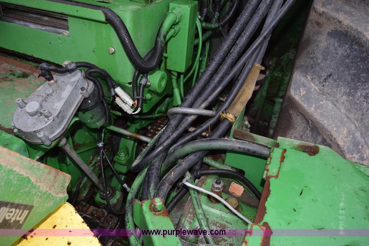 image for item H5078 2003 John Deere 7500 forage harvester