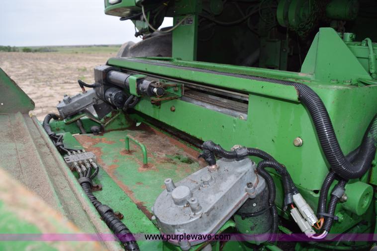 image for item H5078 2003 John Deere 7500 forage harvester
