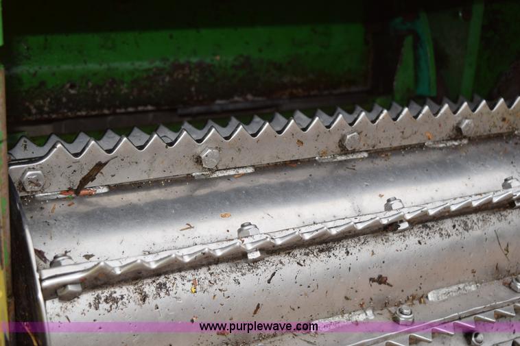 image for item H5078 2003 John Deere 7500 forage harvester