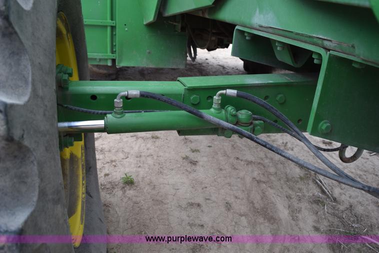 image for item H5078 2003 John Deere 7500 forage harvester