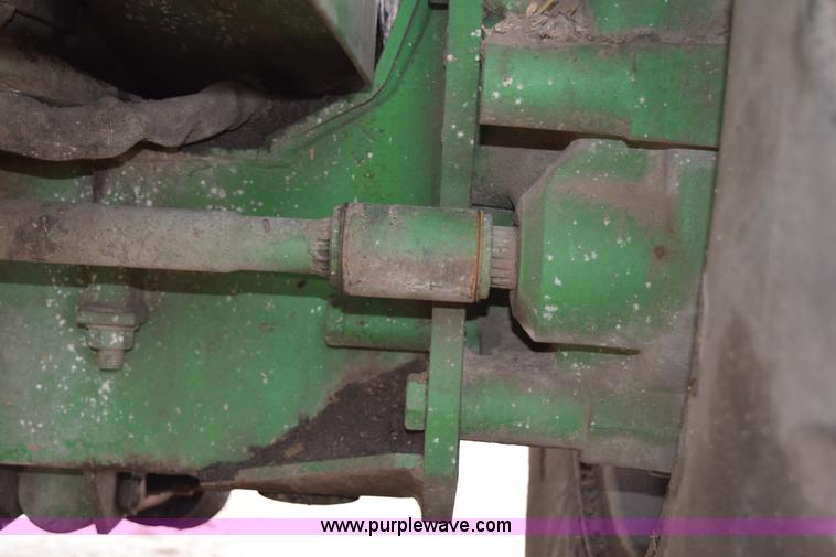 image for item H5078 2003 John Deere 7500 forage harvester