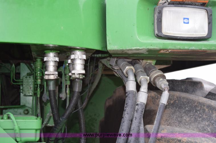 image for item H5078 2003 John Deere 7500 forage harvester