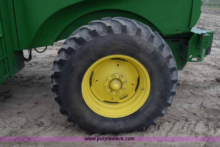 image for item H5078 2003 John Deere 7500 forage harvester