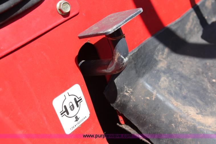 image for item H5807 2003 Century 2028 MFWD tractor