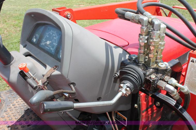 image for item H5807 2003 Century 2028 MFWD tractor