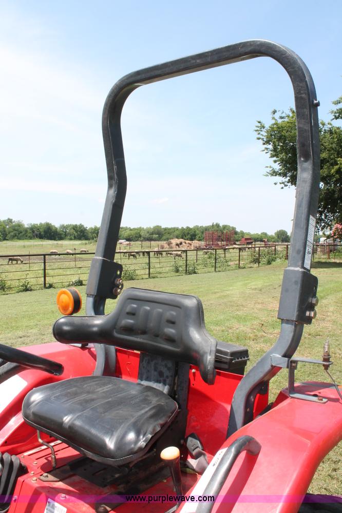 image for item H5807 2003 Century 2028 MFWD tractor