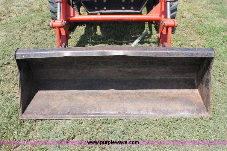 image for item H5807 2003 Century 2028 MFWD tractor