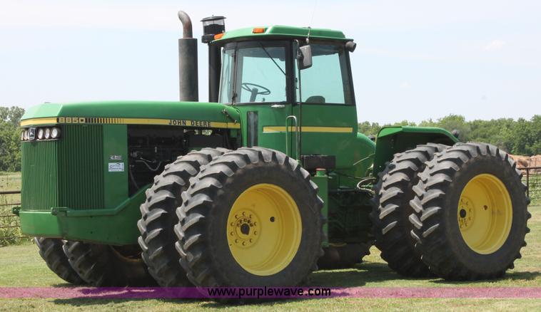 image for item H5808 1984 John Deere 8850 4WD tractor with Kinze repower