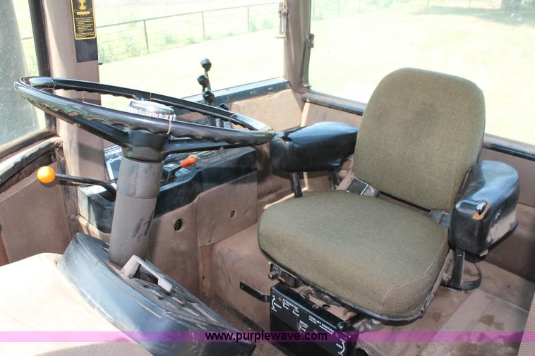 image for item H5808 1984 John Deere 8850 4WD tractor with Kinze repower