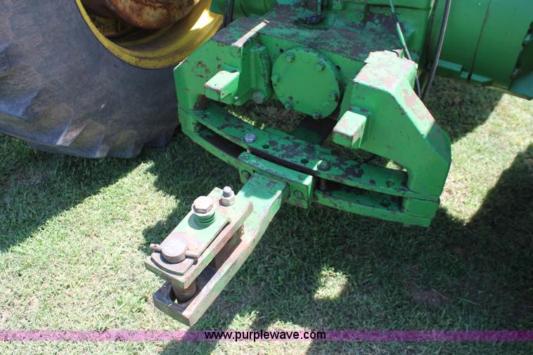 image for item H5808 1984 John Deere 8850 4WD tractor with Kinze repower