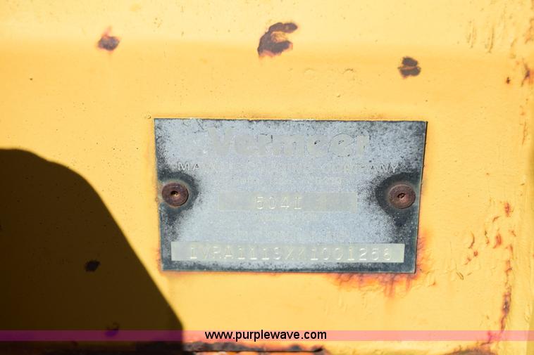 image for item J6597 1989 Vermeer 504I round baler