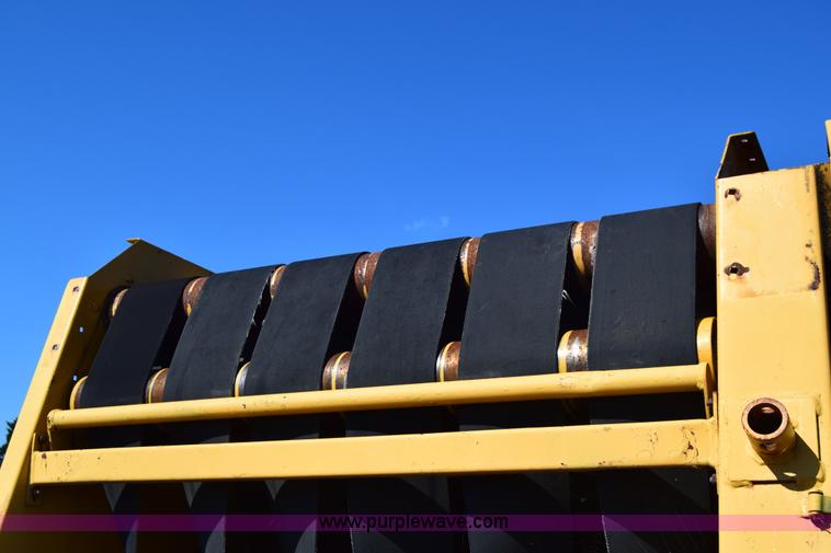 image for item J6597 1989 Vermeer 504I round baler