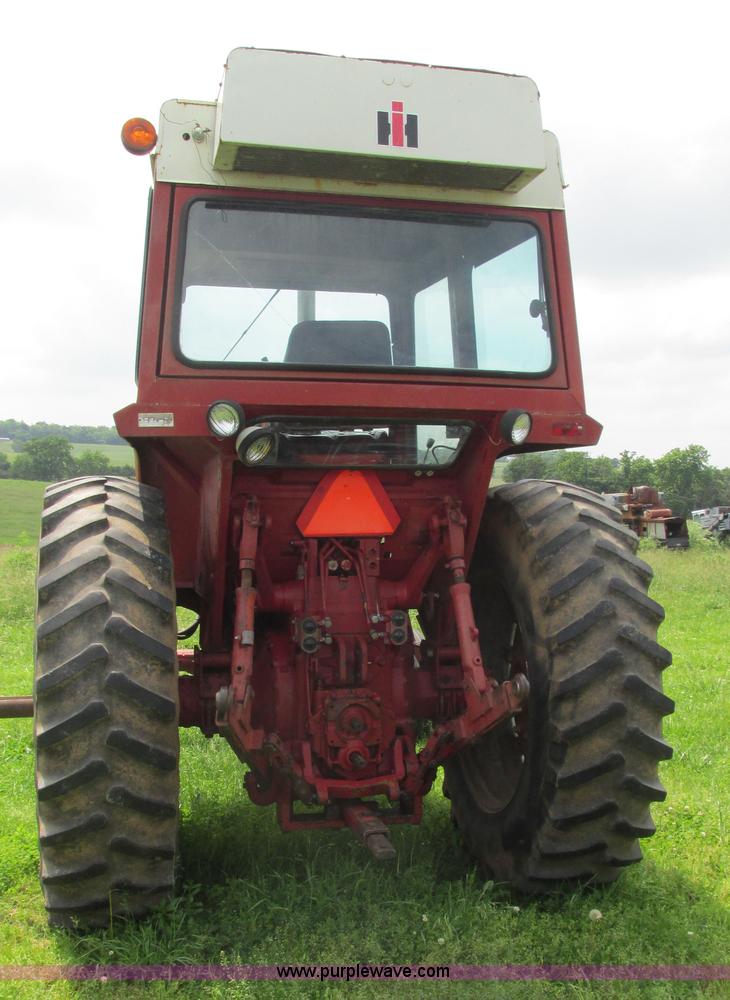 image for item J8530 International 1066 tractor