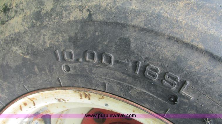 image for item J8530 International 1066 tractor