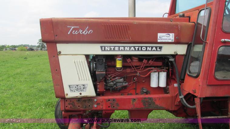 image for item J8530 International 1066 tractor