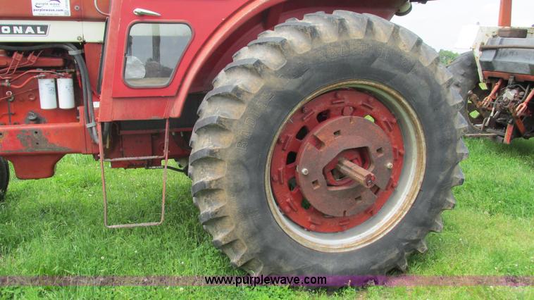image for item J8530 International 1066 tractor