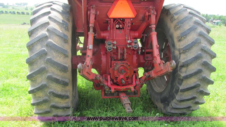 image for item J8530 International 1066 tractor