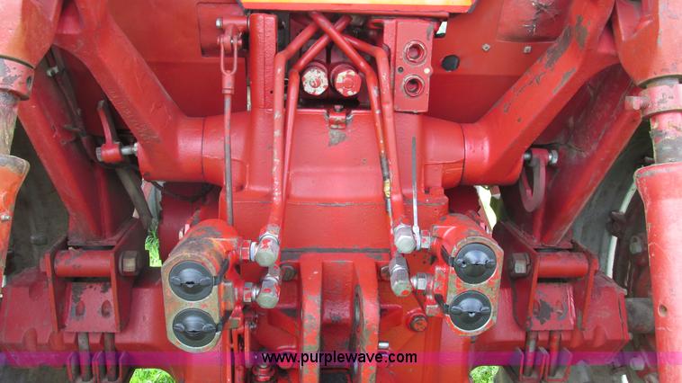 image for item J8530 International 1066 tractor