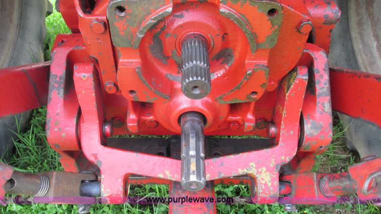 image for item J8530 International 1066 tractor