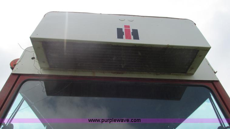 image for item J8530 International 1066 tractor