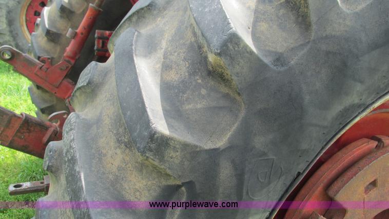 image for item J8530 International 1066 tractor