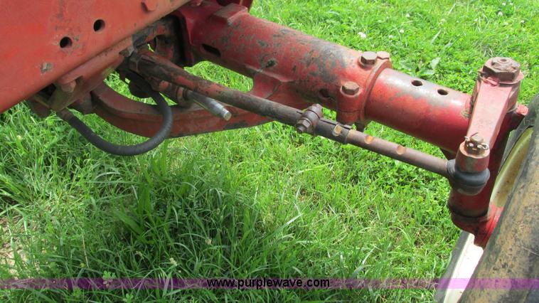 image for item J8530 International 1066 tractor