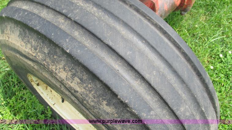 image for item J8530 International 1066 tractor