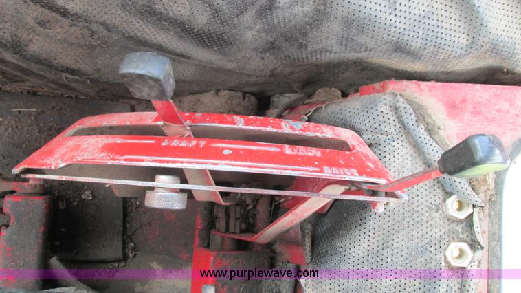 image for item J8530 International 1066 tractor