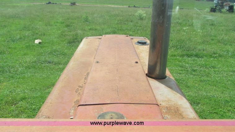 image for item J8530 International 1066 tractor