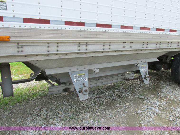 image for item K2149 1995 Wilson DWCH-100 double hopper bottom grain trailer