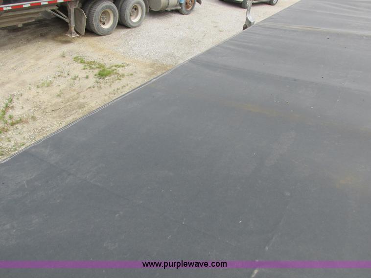 image for item K2149 1995 Wilson DWCH-100 double hopper bottom grain trailer