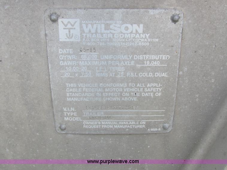 image for item K2149 1995 Wilson DWCH-100 double hopper bottom grain trailer
