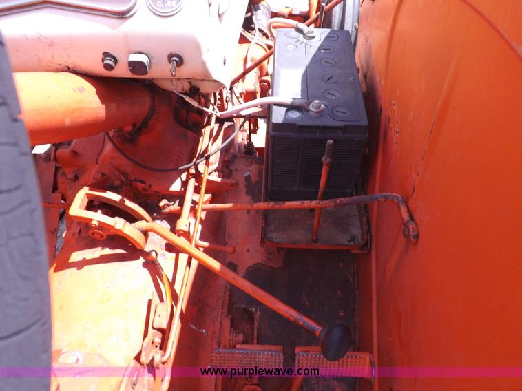 image for item K3976 1959 Case 900B tractor