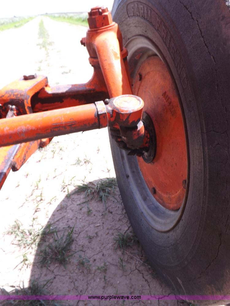 image for item K3976 1959 Case 900B tractor