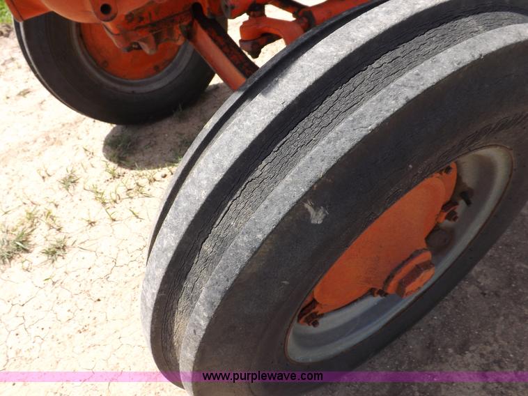 image for item K3976 1959 Case 900B tractor