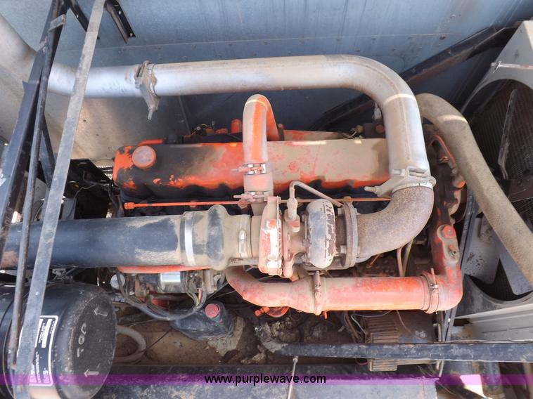 image for item K3977 1977 Gleaner M2 combine