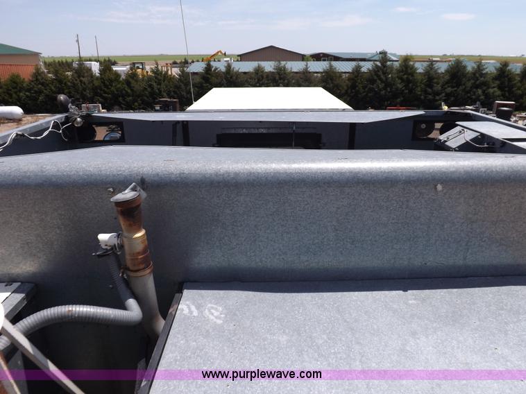 image for item K3977 1977 Gleaner M2 combine