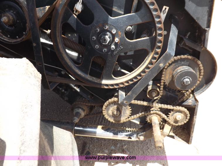 image for item K3977 1977 Gleaner M2 combine